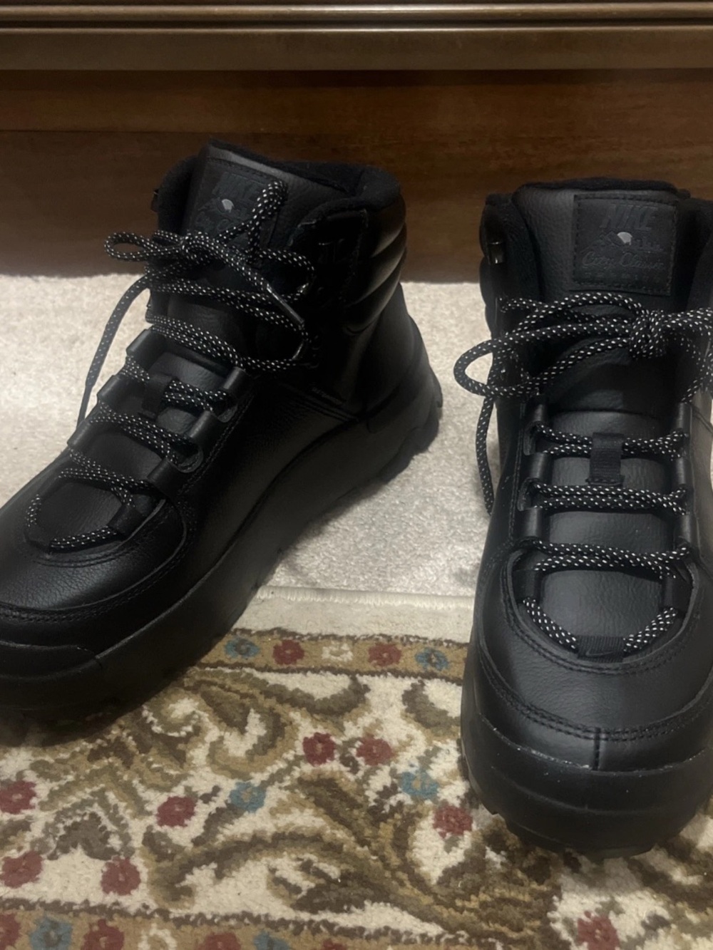 Nike City Classic Premium Women's Waterproof Boots Size 8